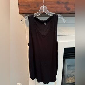 GAP Women's Black Tank Top light weight and soft.